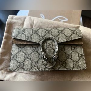 Gucci super mini